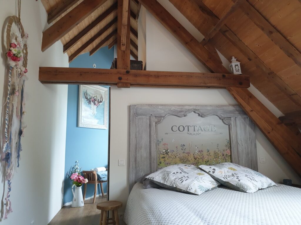 chambre d'hôtes Ô Coeur de la grange à Lillers, décorée avec charme et authenticité